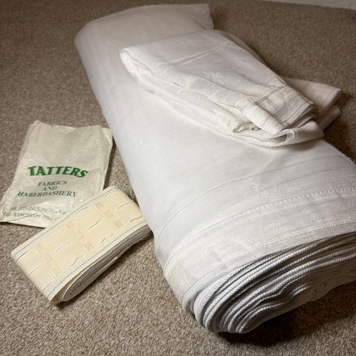 Large roll net curtain - of, plus